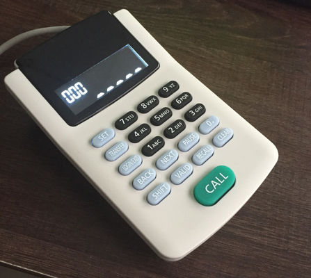 نظام آلة انتظار المستشفى مع موزع تذاكر بشاشة تعمل باللمس بالأشعة تحت الحمراء